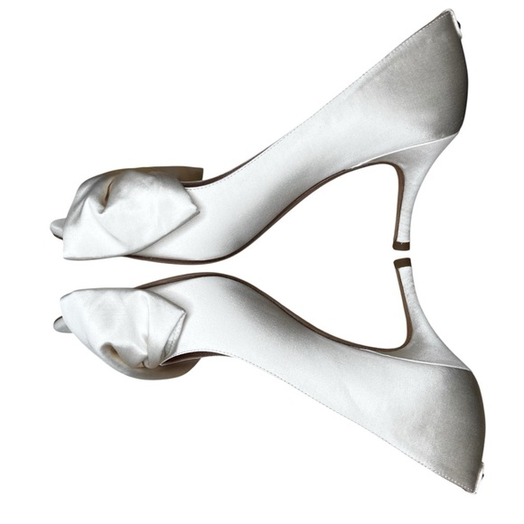 Kate Spade Crawford Bow Satin Lux Pump in Ivory NWT Size 10 - Picture 2 of 13